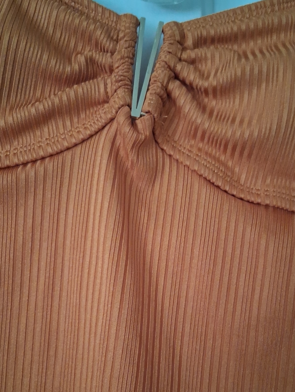 Womans Top - Picture 4 of 4